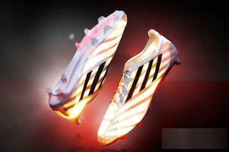 adidas推出史上最轻足球靴