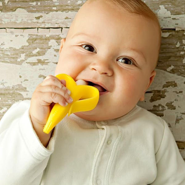 敲可爱的(●'◡'●)Baby Banana 硅胶幼儿训练牙刷~