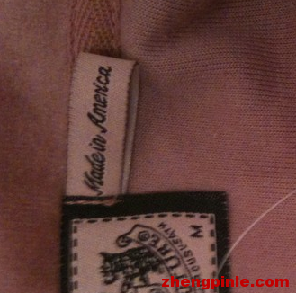 正品juicy的衣标会注明产地和加工商，假货只有产地标示