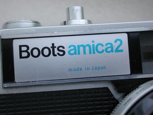 英国连锁药店销售的Boots Amica 2旁轴相机！日本造