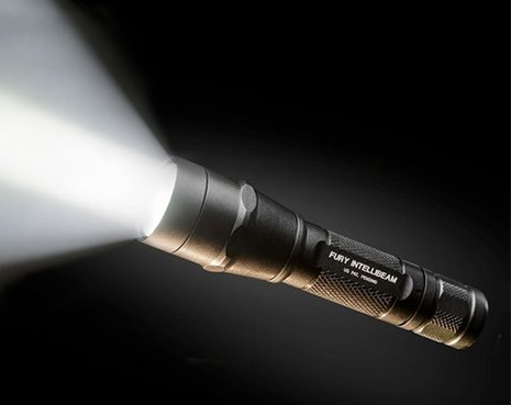 神火 Surefire P3X Fury LED Flashlight 1000流明 军用级 战术手电筒$144.99，约合1050元（金盒特价）